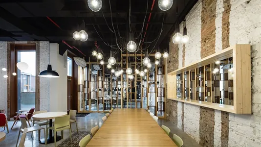 Rooms in Barcelona Ciutat Vella - photo 6