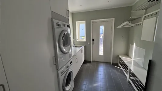 Houses in Ale - photo 12