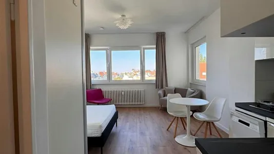 Apartments in Berlin Charlottenburg-Wilmersdorf - photo 1