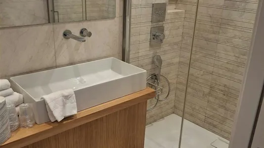 Apartments in Roma Municipio VII – Appio-Latino/Tuscolano/Cinecittà - photo 6