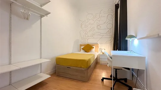 Rooms in Barcelona Ciutat Vella - photo 1