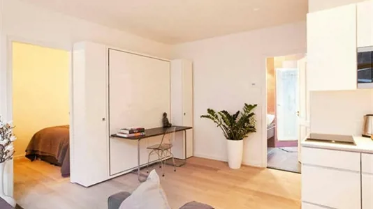 Apartments in Amsterdam Centrum - photo 3