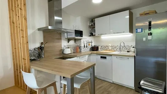 Apartments in Lyon - photo 6