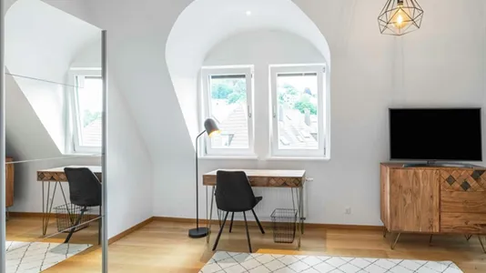 Rooms in Stuttgart-West - photo 2