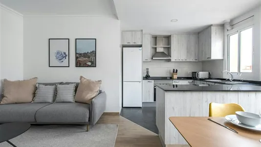 Rooms in Barcelona Eixample - photo 8