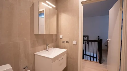 Houses in Södertälje - photo 15