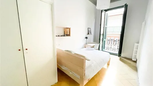 Rooms in Barcelona Gràcia - photo 3