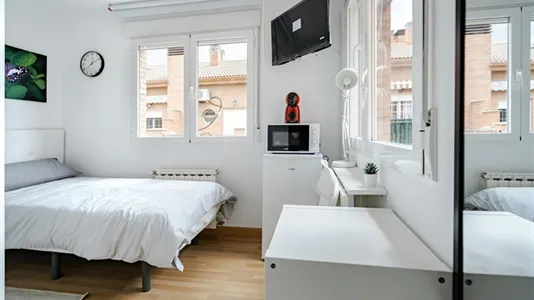 Rooms in Guadalajara - photo 7