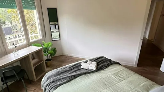 Rooms in Barcelona Sants-Montjuïc - photo 5