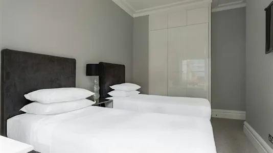 Apartments in Valencia L'Eixample - photo 1