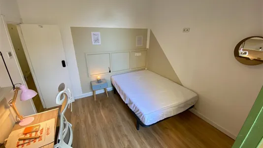 Rooms in Barcelona Ciutat Vella - photo 5