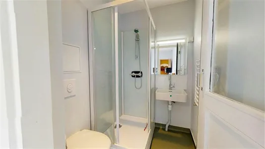 Rooms in Saint-Étienne - photo 2