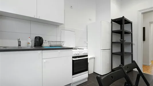 Rooms in Berlin Mitte - photo 10