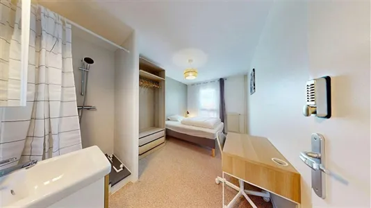 Rooms in Lyon - photo 3