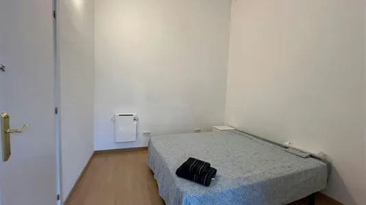 Rooms in Barcelona Eixample - photo 10