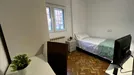 Room for rent, Madrid Ciudad Lineal, Madrid, &lt;span class=&quot;blurred street&quot; onclick=&quot;ProcessAdRequest(13209133)&quot;&gt;&lt;span class=&quot;hint&quot;&gt;See streetname&lt;/span&gt;[xxxxxxxxxxxxx]&lt;/span&gt;