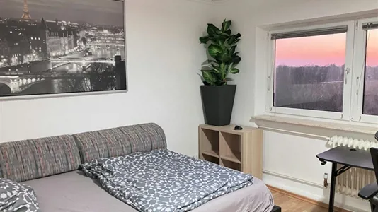 Rooms in Munich Thalkirchen-Obersendling-Forstenried-Fürstenried-Solln - photo 2
