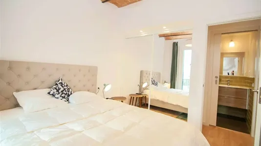 Apartments in Barcelona Eixample - photo 8