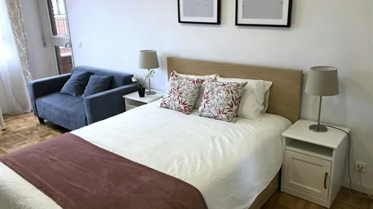 Rooms in Madrid Tetuán - photo 8