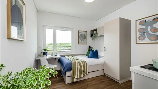 Apartments in Berlin Lichtenberg - photo 1