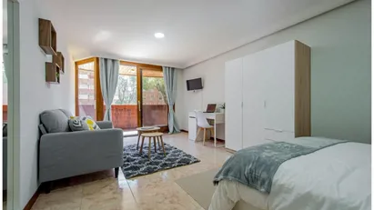Room for rent in Madrid Retiro, Madrid