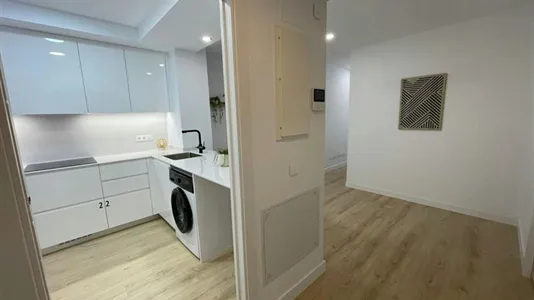 Rooms in El Prat de Llobregat - photo 10