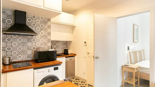 Apartments in Barcelona Ciutat Vella - photo 6