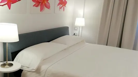 Apartments in San Donato Milanese - photo 3