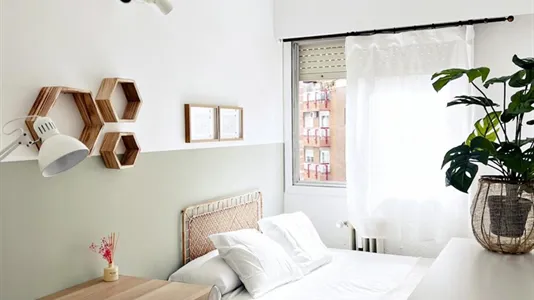 Rooms in Madrid Moncloa-Aravaca - photo 2