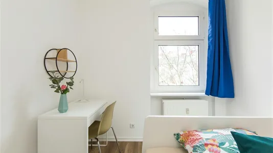 Rooms in Berlin Charlottenburg-Wilmersdorf - photo 3