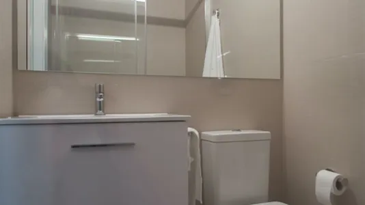 Rooms in Barcelona Ciutat Vella - photo 4