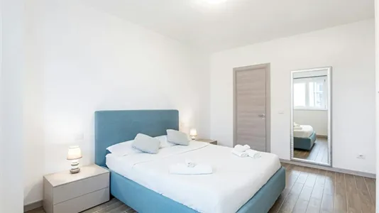 Apartments in Milano Zona 8 - Fiera, Gallaratese, Quarto Oggiaro - photo 2