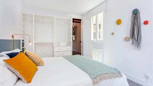 Apartments in Barcelona Eixample - photo 9