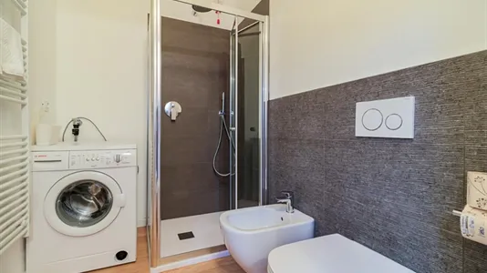 Apartments in Milano Zona 8 - Fiera, Gallaratese, Quarto Oggiaro - photo 4