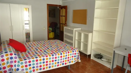Rooms in Córdoba - photo 5