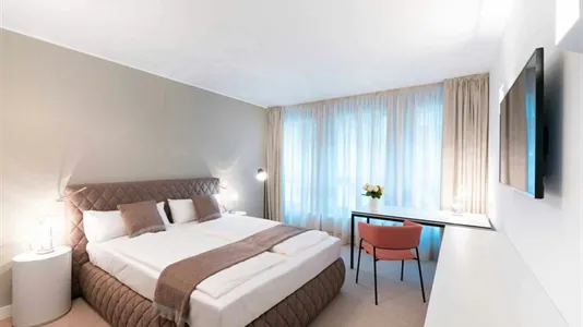 Apartments in Frankfurt Süd - photo 2