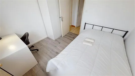 Rooms in Grenoble - photo 2