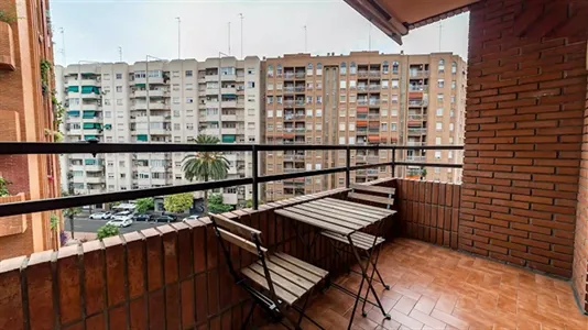 Rooms in Valencia Algirós - photo 5