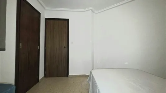 Rooms in Casas de Muntanyars - photo 9