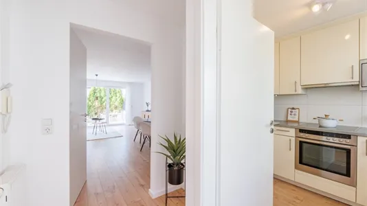 Houses in Esslingen - photo 5