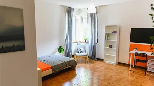 Rooms in Lecco - photo 5