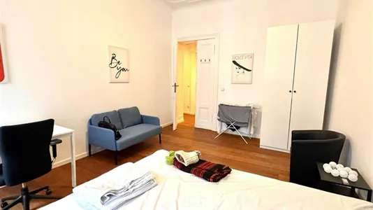 Rooms in Berlin Friedrichshain-Kreuzberg - photo 5
