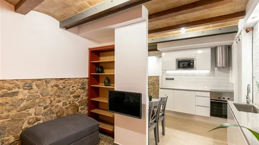 Apartments in Barcelona Eixample - photo 4