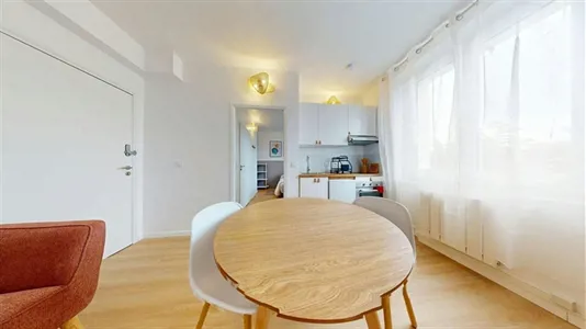 Rooms in Saint-Julien-en-Genevois - photo 2