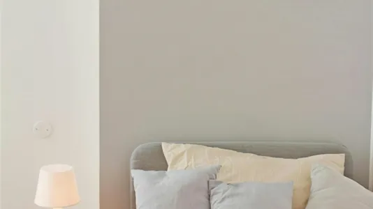 Rooms in Lecco - photo 4