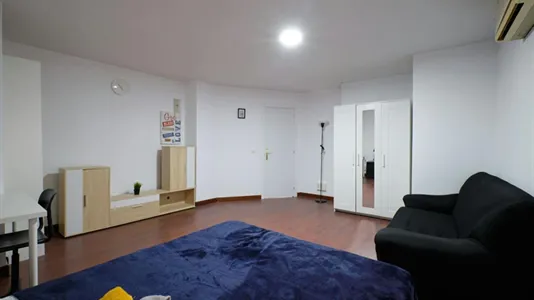 Rooms in Madrid Tetuán - photo 2