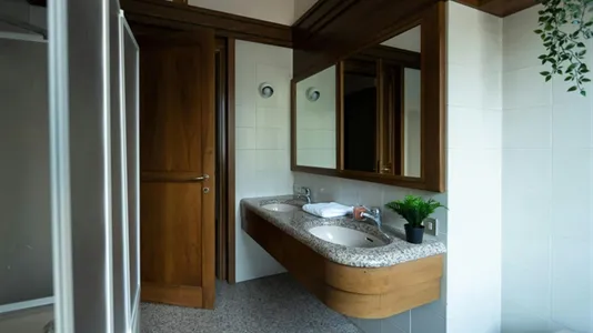 Rooms in Lecco - photo 6