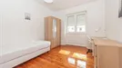 Room for rent, Lisbon (region), &lt;span class=&quot;blurred street&quot; onclick=&quot;ProcessAdRequest(14073202)&quot;&gt;&lt;span class=&quot;hint&quot;&gt;See streetname&lt;/span&gt;[xxxxxxxxxxxxx]&lt;/span&gt;