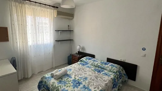 Rooms in Málaga - photo 3