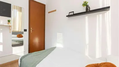 Room for rent in Milano Zona 9 - Porta Garibaldi, Niguarda, Milan